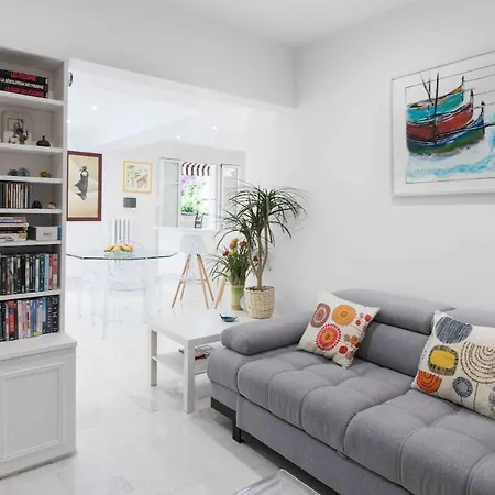 Апартаменты Welcome To Port - Ac, Garden, Port 2 Min Walk *